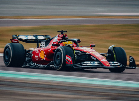 Bisher dreht sich alles um Hamilton, Leclerc ist fast unsichtbar...