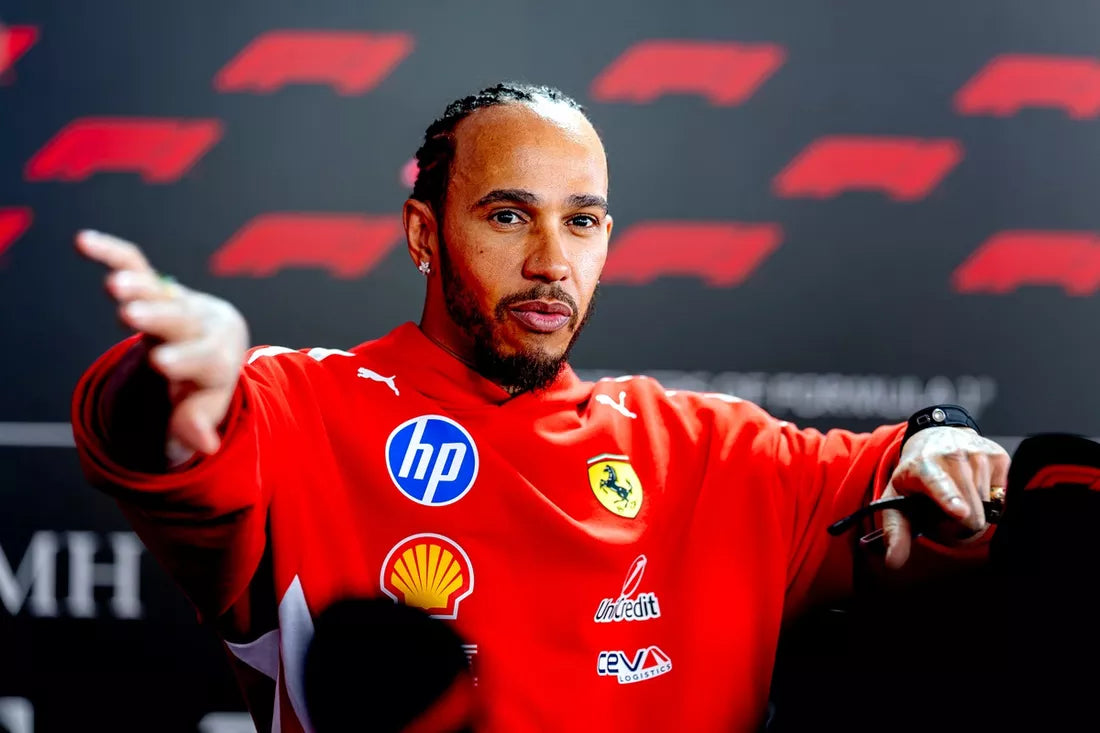 Hamilton bleibt Vierter trotz Boxenstopp-Unfall, Ferrari bestraft