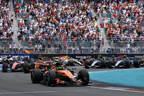 McLaren und Aston Martin zeigen Fortschritte