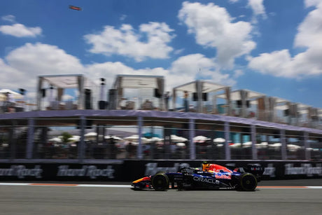 Verstappen meldet erneut Flügelproblem bei Red Bull