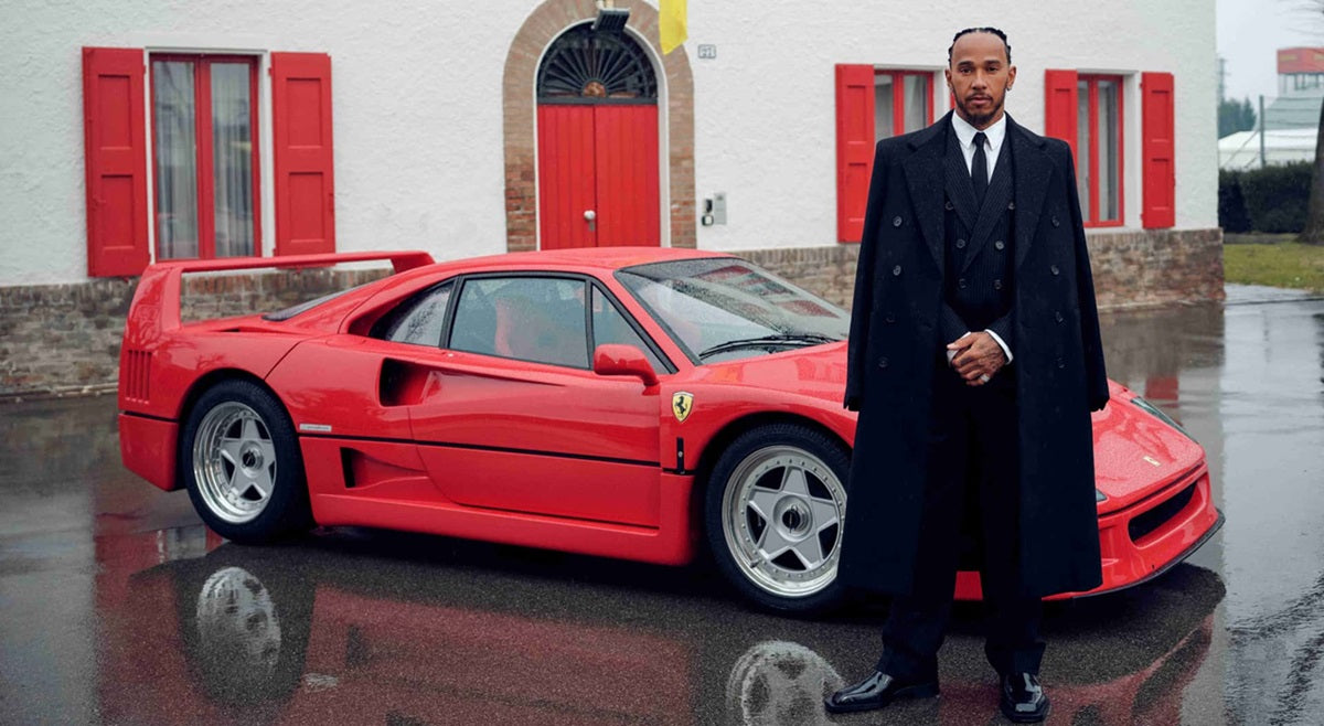 Das berühmte Bild: Hamilton wollte einen schwarzen Ferrari, Ferrari sagte nein.