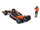 McLaren Modellauto, bburago, Lando Norris, 1:24, #4, MCL38, mit Fahrer