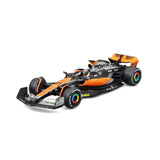 McLaren F1 Modellauto, mit Helm, MCL60, bburago, 1:43, Oscar Piastri #81