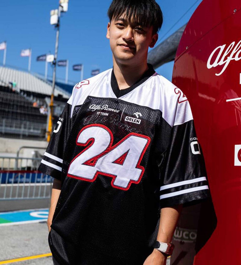 Alfa Romeo American Football Jersey Zhou Guanyu 24 2022