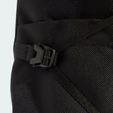 MERCEDES_-_AMG_PETRONAS_FORMULA_1_ENGINEERS_and_MARKETING_BACKPACK_Black_KF1773_42_detail-web-use.webp