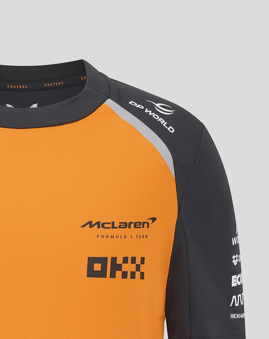 Camiseta infantil con la configuración del equipo McLaren F1